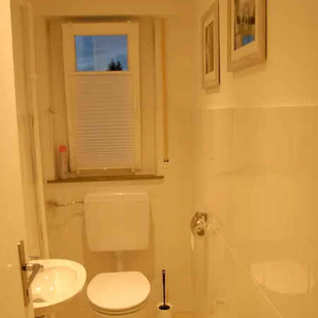Sonnige 4 Naehe Bis Zu 6 Personen Apartment