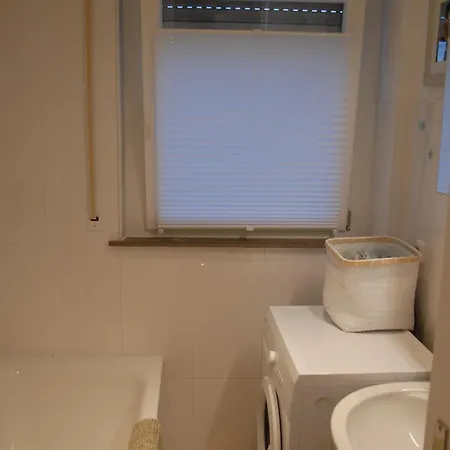 Sonnige 4 Naehe Bis Zu 6 Personen Appartement *